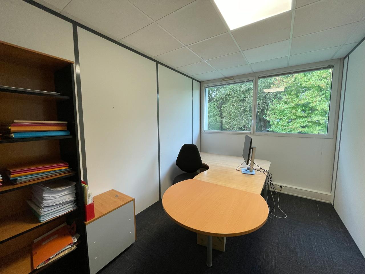 Bureau Nantes 380m² Location bureau Nantes Loire-Atlantique OLBUR2424950 2